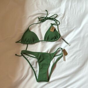 VS Pink brand bikini. Green NWT. size small
